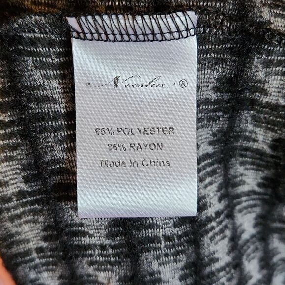 NWT Neesha Black Gray Striped Dress Women M Polyester - Picture 5 of 9